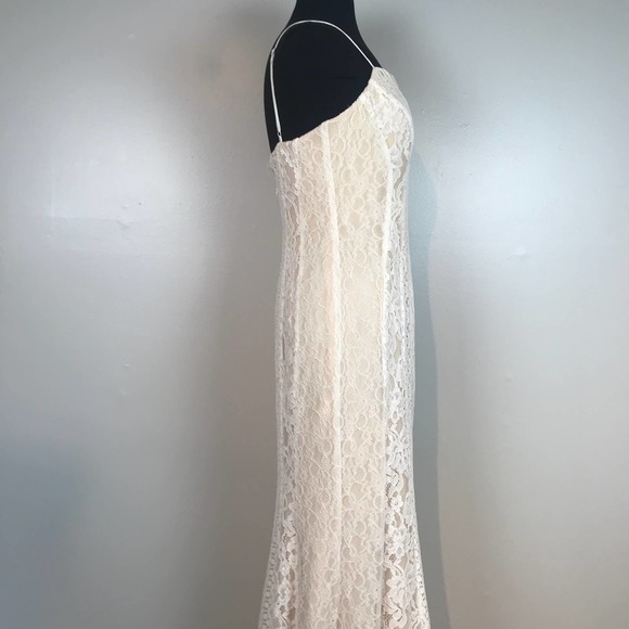 DB Studio Mixed Lace Sheath Gown Dress - Picture 7 of 12